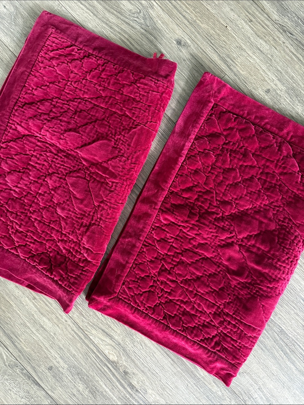 Eddie Bauer Quilted  pillowcase in Deep Raspberry Quine 2 piece